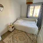 Apartament Bel Spacieux ,convivial De 3 Avec Parking Prive Secure Caen