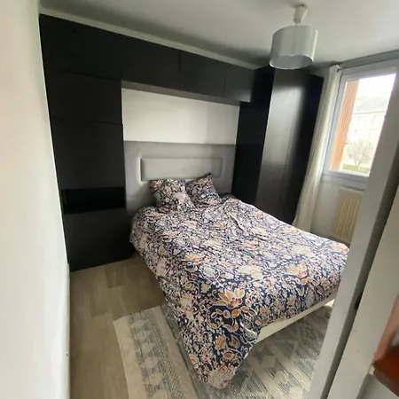 Apartament Bel Spacieux ,convivial De 3 Avec Parking Prive Secure