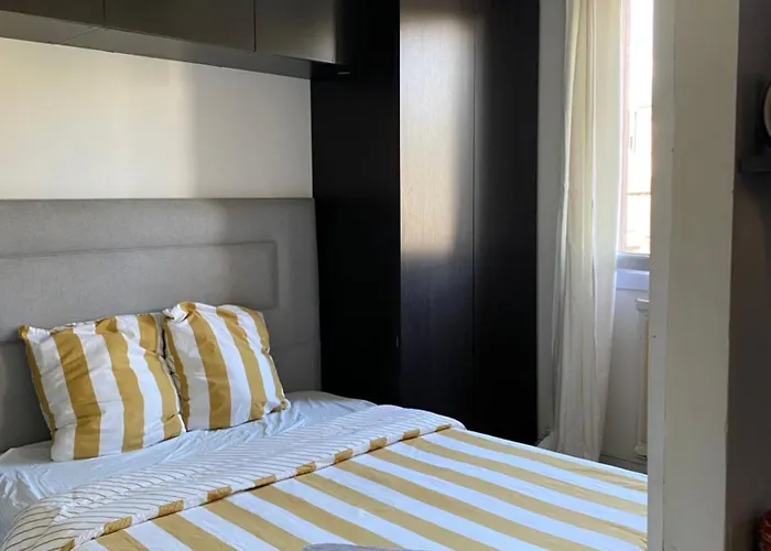 Bel Spacieux ,convivial De 3 Avec Parking Prive Secure Appartement