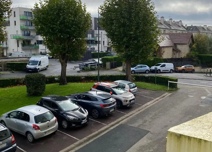 Bel Spacieux ,convivial De 3 Avec Parking Prive Secure *