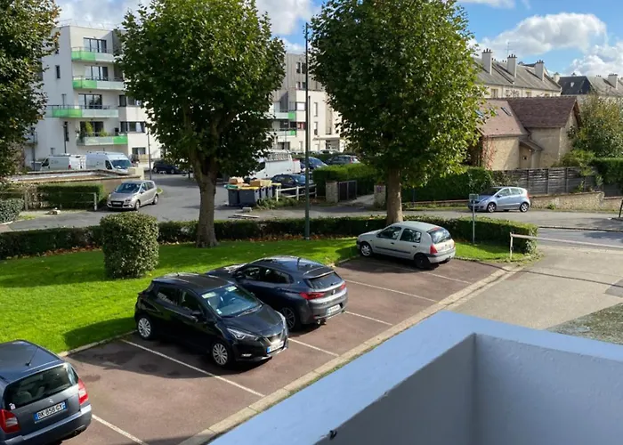 Bel Spacieux ,convivial De 3 Avec Parking Prive Secure *