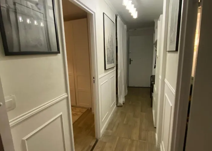 Bel Spacieux ,convivial De 3 Avec Parking Prive Secure דירה *