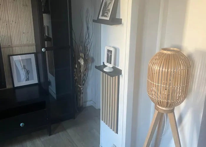 Bel Spacieux ,convivial De 3 Avec Parking Prive Secure קאין