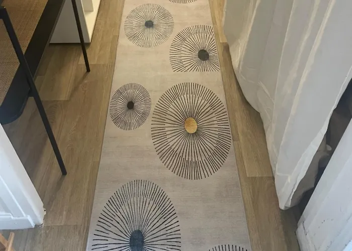 Bel Spacieux ,convivial De 3 Avec Parking Prive Secure דירה *